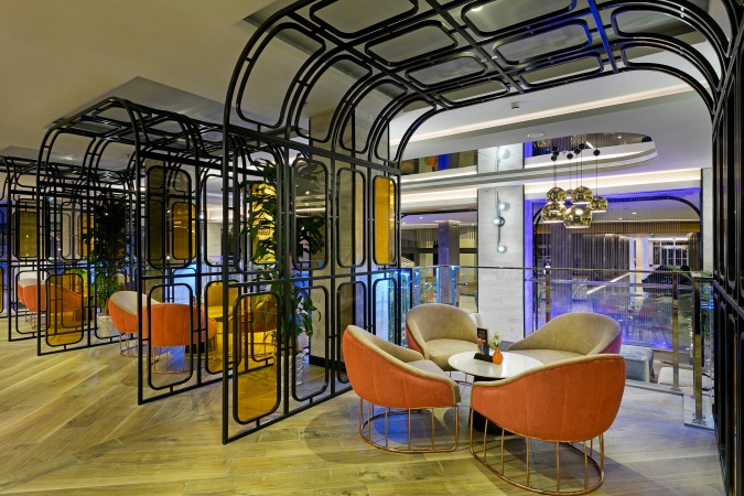 Lobi Genel Görünüm